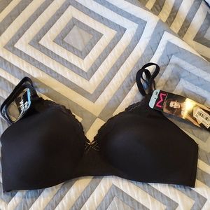Maidenform 34C wire-free bra black NWT
